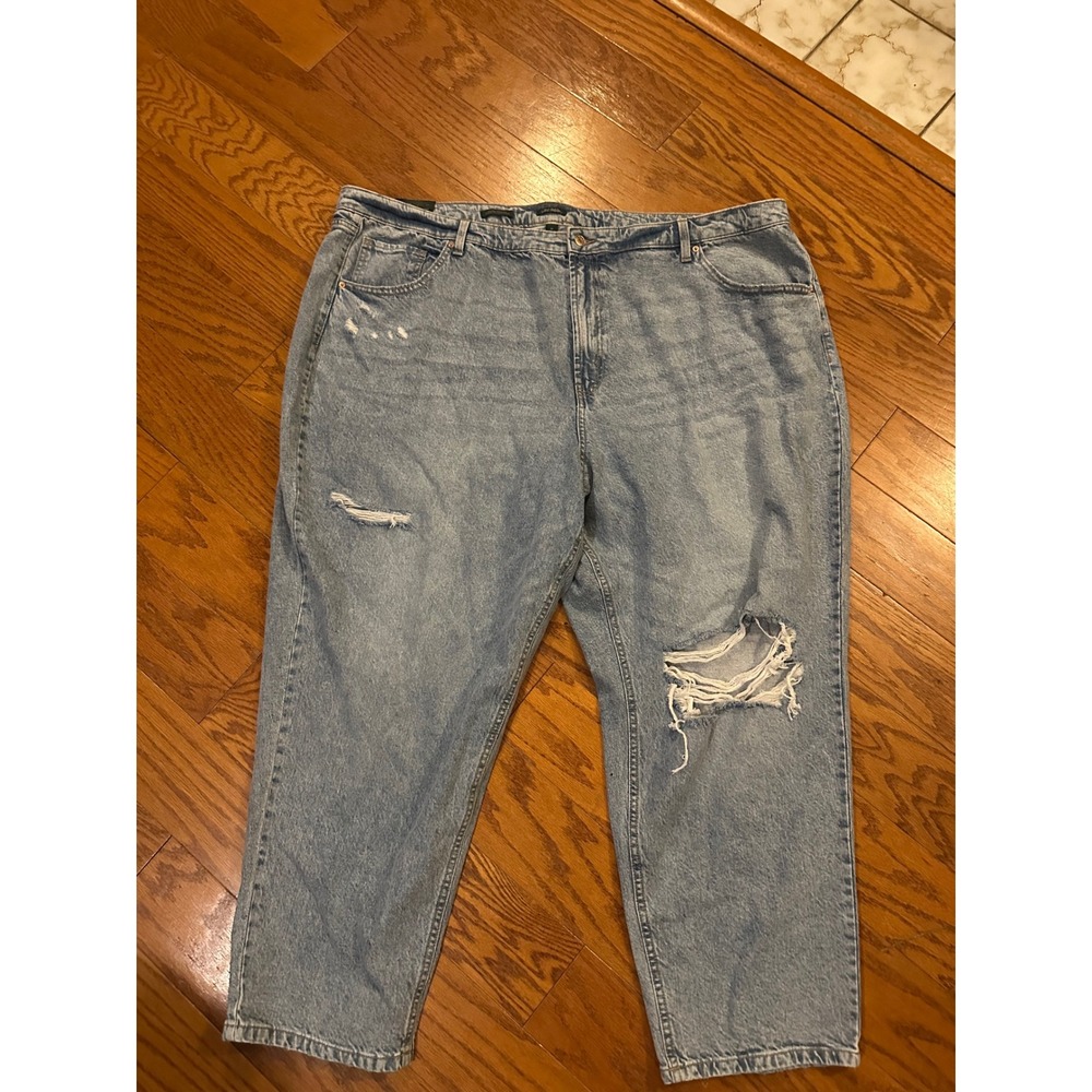 Wild Fable Womens High Rise Tapered Jeans Light Wash Distressed Size 28 28"